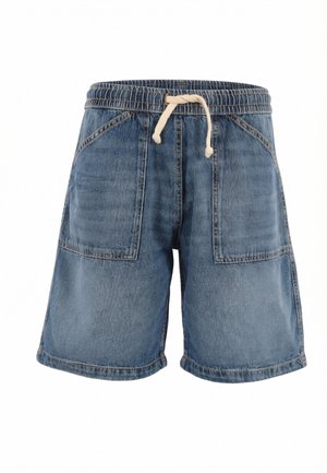 Pantalones cortos de mezclilla azules con cintura elástica y cordón blanco, con grandes bolsillos delanteros de parche y costuras visibles.