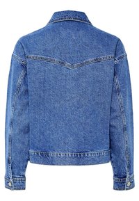 Vedere din spate a unei jachete din denim albastru cu mâneci lungi, manșete cu nasturi și o cusătură în formă de V pe partea superioară a spatelui.