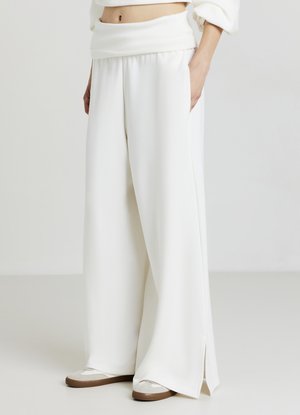 Calliope GINNICI AMPI - Stoffhose - gesso
