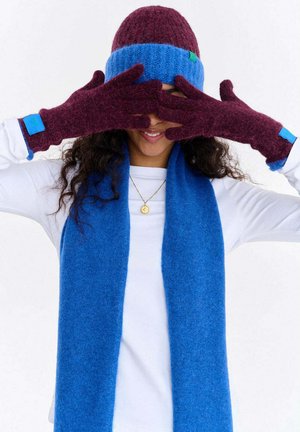 - Rękawiczki pięciopalcowe