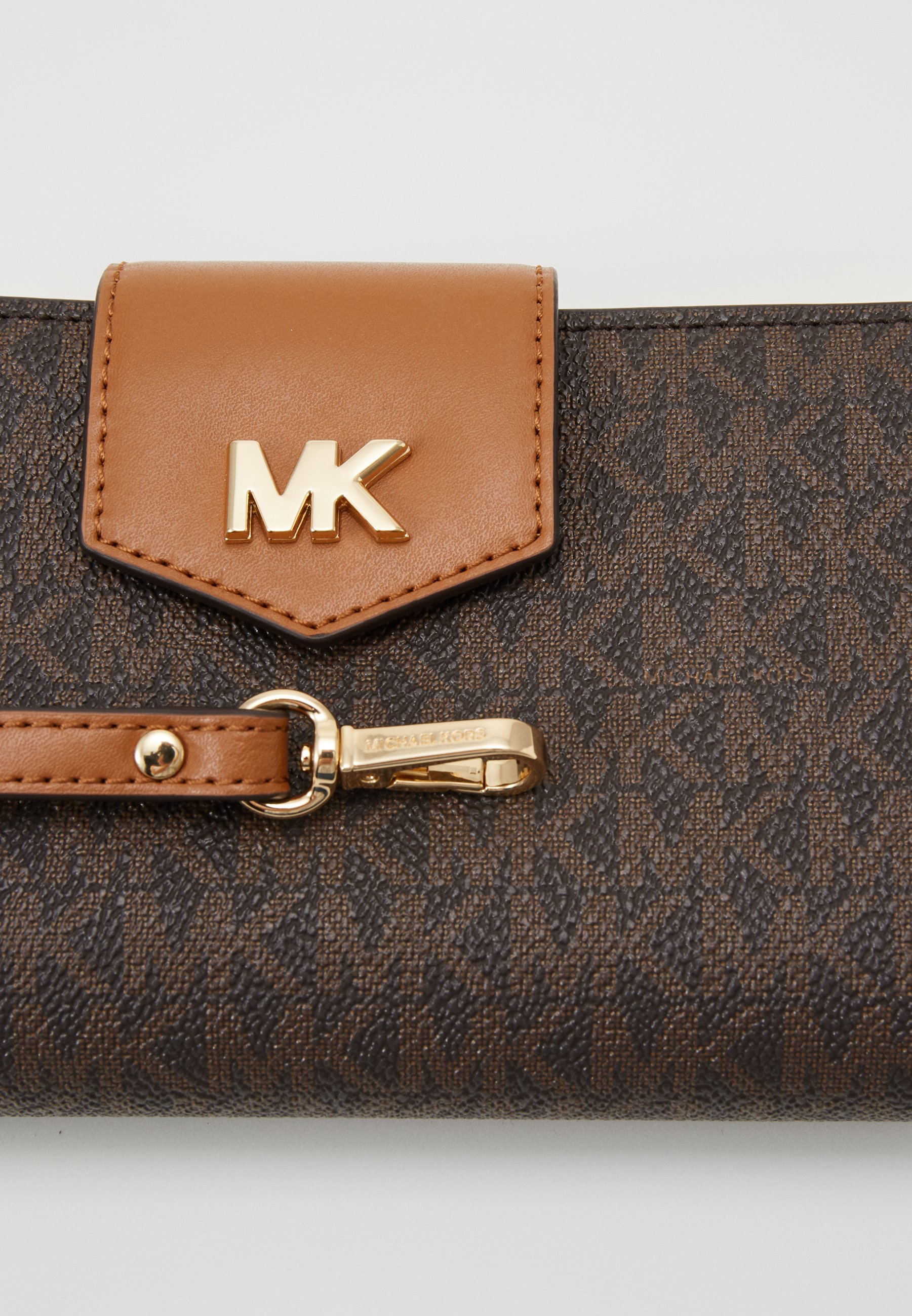 mk acorn wallet