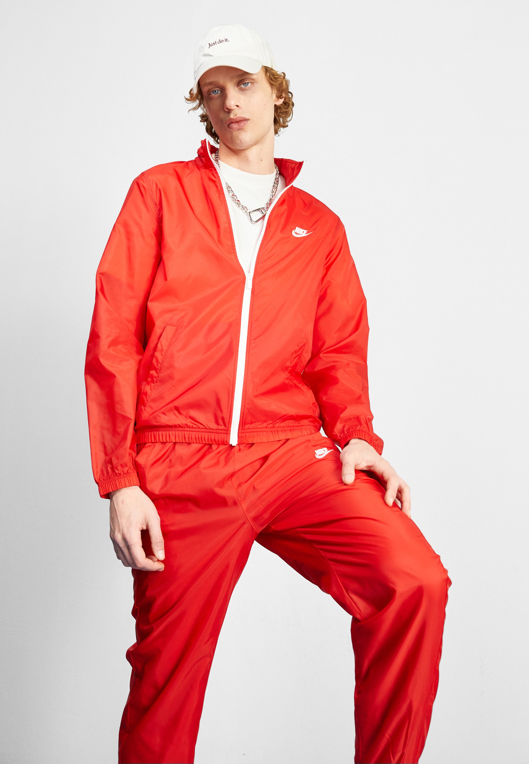 Nike Sportswear M NSW SPE LND WVN TRK SUIT Tracksuit University Red Nike Sportswear M NSW SPE LND WVN TRK SUIT Tracksuit University Red