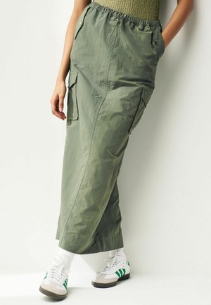 CARGO - Maxi sukně - khaki green