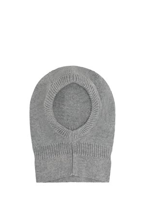 Graue gestrickte Sturmhaube mit großer ovaler Gesichtsöffnung, geripptem Rand und nahtloser Verarbeitung, flach auf weißem Hintergrund liegend.