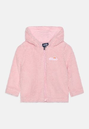 Veste pour enfants rose tendre à capuche, avec fermeture éclair intégrale à l'avant et petit logo Ellesse sur la poitrine gauche.