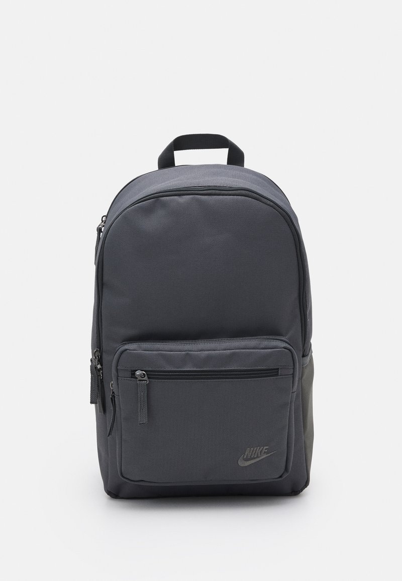 Nike Sportswear HERITAGE UNISEX - Mochila - iron grey
