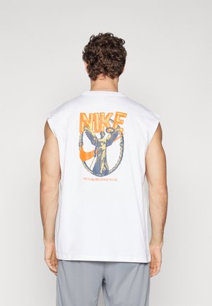 Nike Performance TEE GYM LIFE - T-shirts print - white