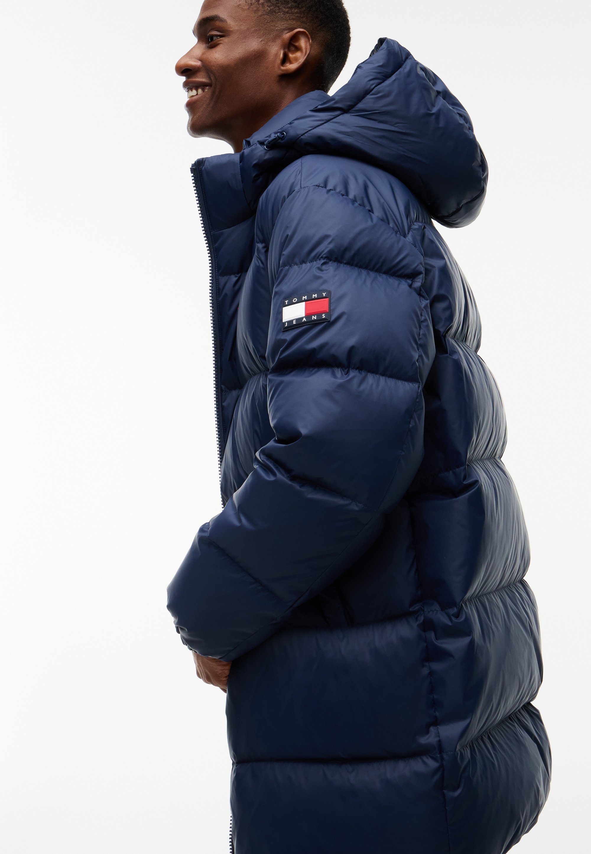 Tommy Jeans 에센셜 다운 파카 겨울 자켓