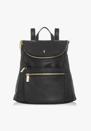 Mochila negra de cuero con superficie texturizada, cremalleras doradas, bolsillo frontal, asa superior y correas de hombro ajustables sobre un fondo blanco.