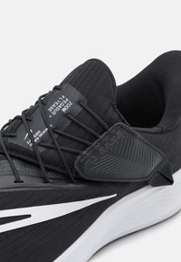 nike performance air zoom