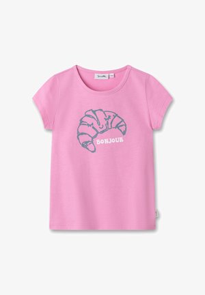 Rosa børne t-shirt med korte ærmer med en blå croissant-grafik og ordet "BONJOUR" trykt i hvid foran.