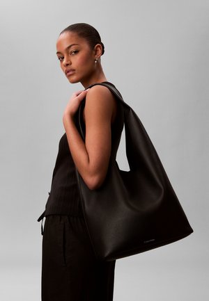 Calvin Klein SLOUCHY PEBBLE MEDIUM - Pirkinių krepšys - black