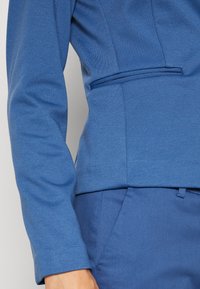 b.young RIZETTA - Blazer - true navy