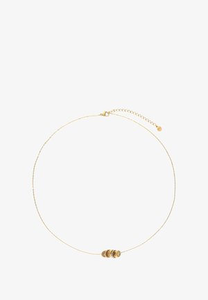 Gouden ketting met een fijne schakel, voorzien van drie ronde pendanten. De ketting heeft een sluiting en een verlenging met een klein label.