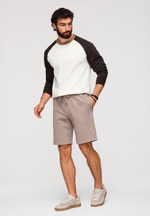 Ombre, SET OF 2 SHORTS Z125 - Short - dark-beige sage-green