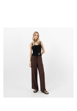 Wojas RZYMIAN ZE NITAMI - Sandalen - czarny