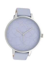 Montre Oozoo avec un boîtier rond en argent, un cadran texturé violet clair affichant un motif floral, et un bracelet en cuir violet clair.