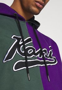 Karl Kani Felpa con cappuccio - dark green