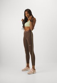 Nike Performance Leggings - baroque brown/white
