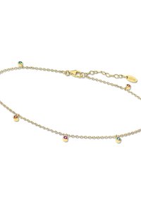 Bracelet en chaîne dorée avec cinq accents de pierres précieuses colorées. Les maillons sont délicats, avec un fermoir à homard et une longueur ajustable.