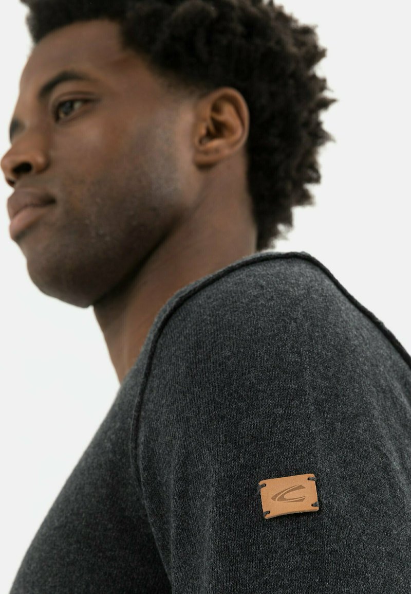 Herren Strickjacken | camel active PULLOVER MIT RUNDHALSAUSSCHNITT Strickpullover graphite grey/dunkelgrau - BD66958 Herren Strickjacken | camel active PULLOVER MIT RUNDHALSAUSSCHNITT Strickpullover graphite grey/dunkelgrau - BD66958