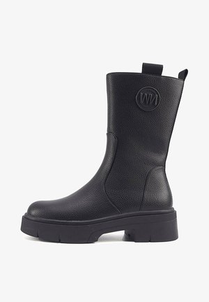 MILITARY FORREN - Platvormtallaga poolsaapad - black