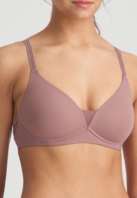 Mauve bra with a smooth fabric, triangular cups, and thin adjustable straps. Features a subtle seam detail at the base and between cups.