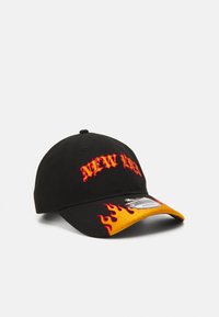 New Era RACE 9TWENTY® UNISEX - Lippalakki - black/orange