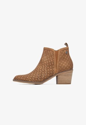 Refresh, Botines bajos - camel