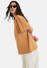 Roxy Print T-shirt - cmd0