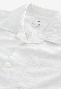 Next SHORT SLEEVE CUBAN COLLAR - Vapaa-ajan kauluspaita - white