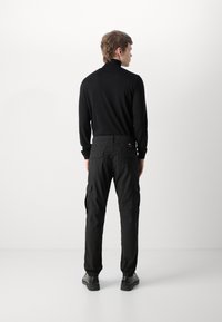 Tommy Jeans ETHAN - Calças cargo - black