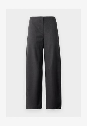 Sötétszürke anyagból készült, laza fazonú nadrág, lapos elülső résszel, sima textúrával, látható zsebek vagy díszítések nélkül.