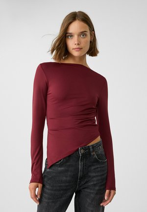 Stradivarius ASYMMETRIC - Top s dlouhm rukvem - bordeaux