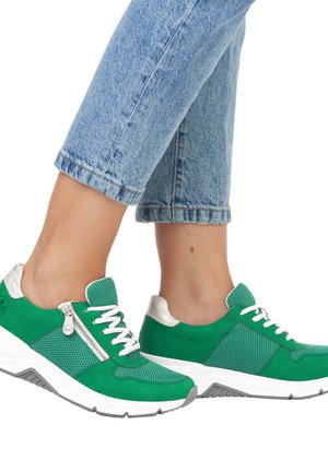 Trainers - grün