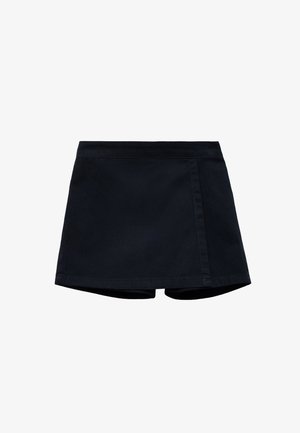 Gonna mini nera con vita aderente, realizzata in tessuto liscio, con un design frontale piatto e due cuciture laterali.