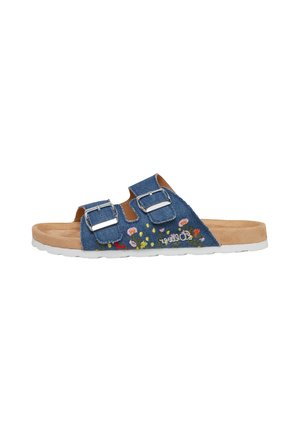 Sandalo a ciabatta in denim blu con due fibbie regolabili argento, ricamo floreale, soletta imbottita color cuoio e suola in gomma bianca.