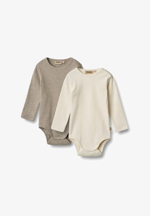 Deux bodysuits à manches longues : l'un en beige clair et l'autre en crème. Tous deux présentent une texture douce et côtelée, ainsi que des fermetures à pression en bas.