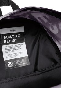 Eastpak DAY PAK'R - Reppu - blocktype black