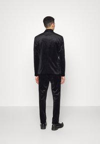 Lindbergh SET - Anzug - black
