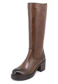 Bota de cuero marrón hasta la rodilla con tacón cuadrado, punta redondeada y detalles de costura sutiles. Textura suave con un acabado pulido.