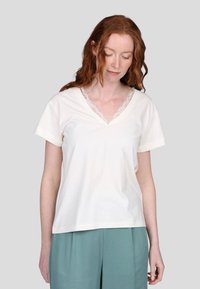 Sélectionné, white