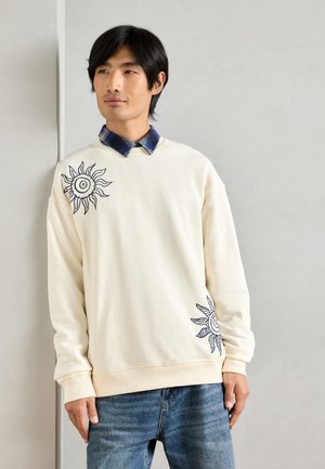 EMBROIDERED RELAXED FIT  - Sudadera - eggnog