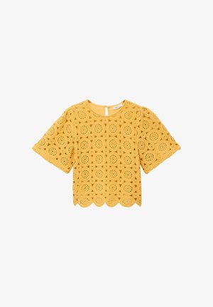Haut court en crochet jaune à manches courtes avec motifs floraux circulaires, ourlet festonné, encolure ronde et fermeture à boutons dans le dos.