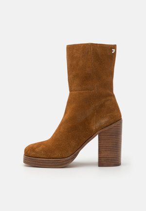 Gioseppo STRANDA - Bottines à plateau - brown