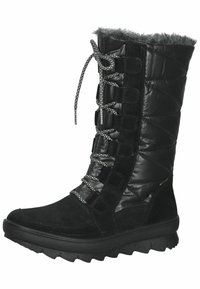 Bota de invierno negra con una base de ante texturizado, eje de nylon acolchado, forro de peluche y cordones con patrón. Cuenta con una suela de goma gruesa para mayor agarre.