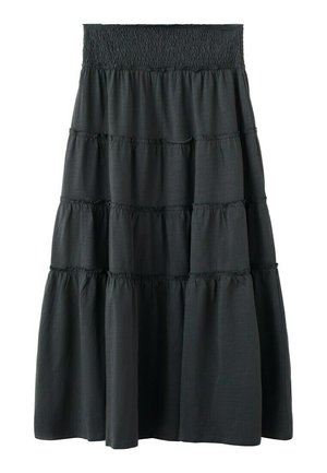 Jupe midi noire à volants avec taille élastique froncée et plusieurs coutures horizontales créant une silhouette froncée et fluide.