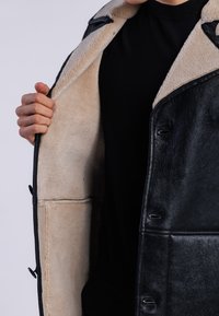 Freaky Nation SILENT POWER-FN - Chaqueta de cuero - black