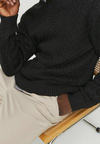 Jack & Jones Stickad tröja - black