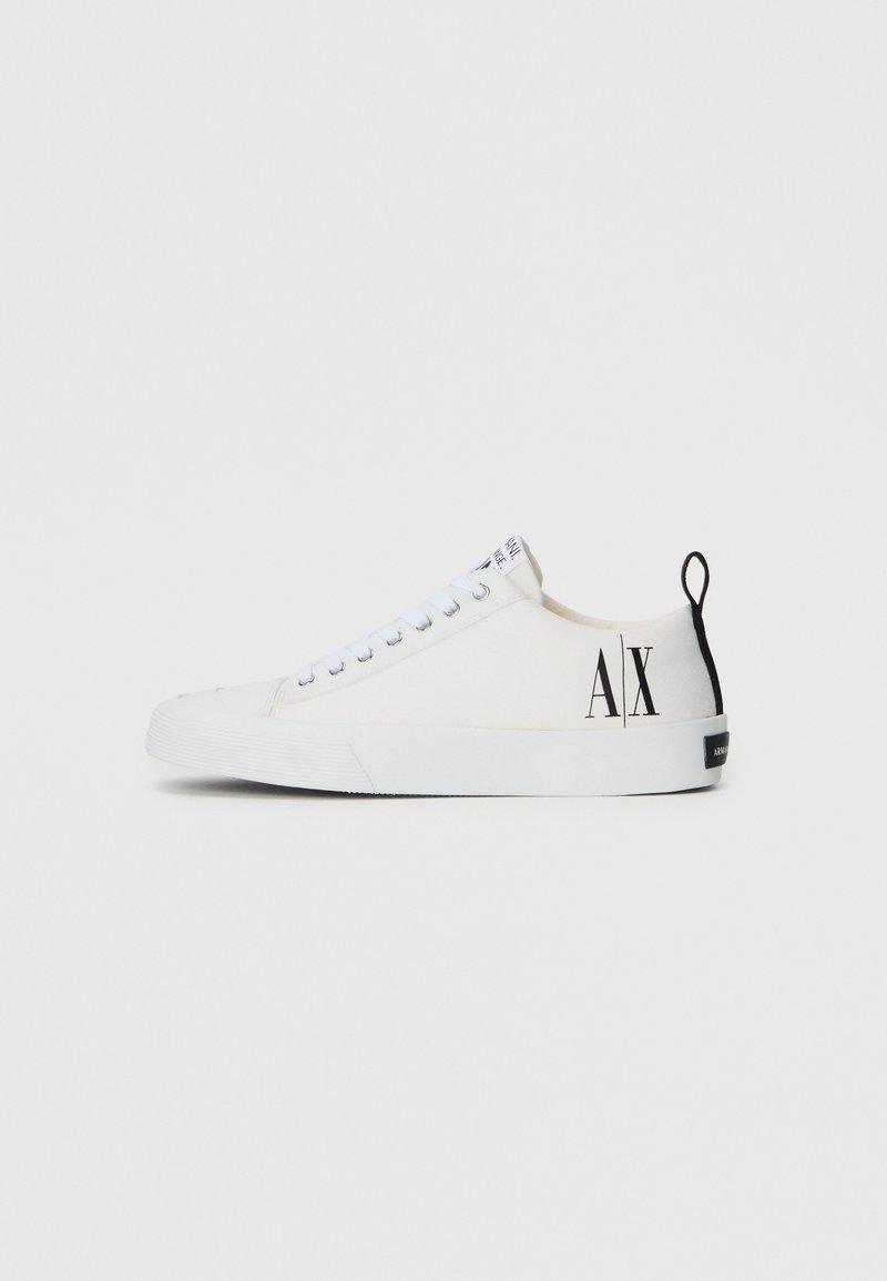 Armani Exchange Sneakers laag wit